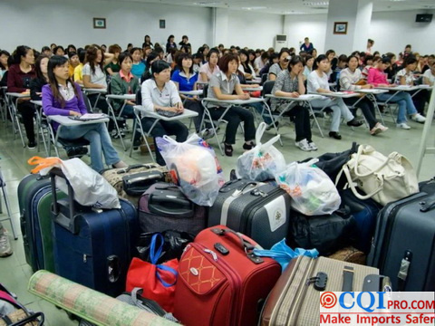 The China electronics factory recruited new employees to take the recruitment examination.