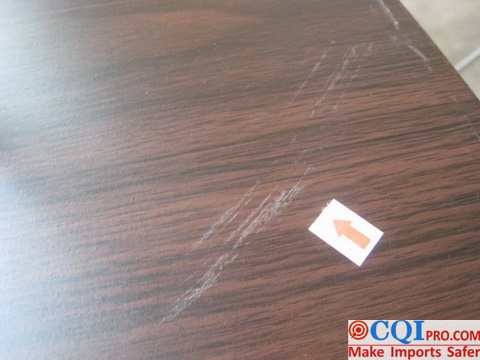 Chinese furniture factory folding table inspection - the table top is dirty