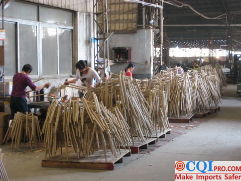 Folding table production process，Warehouse of Chinese furniture factory