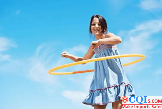 People are using hula hoop to keep fit-2