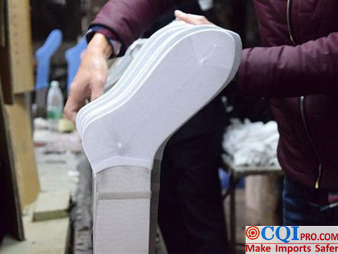 Socks are being produced in Chinese sock factories