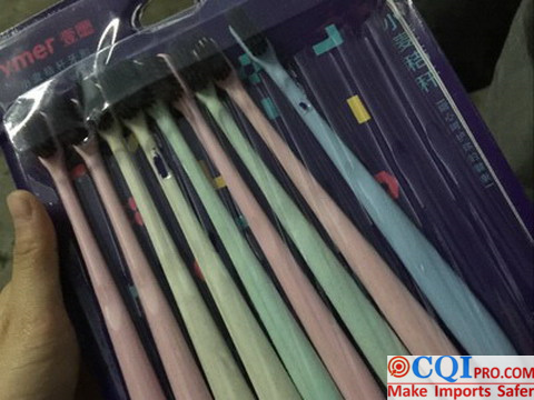 Multi-pack toothbrushes