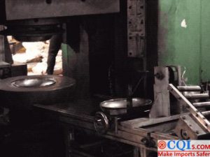 The stamping of non-stick wok production process